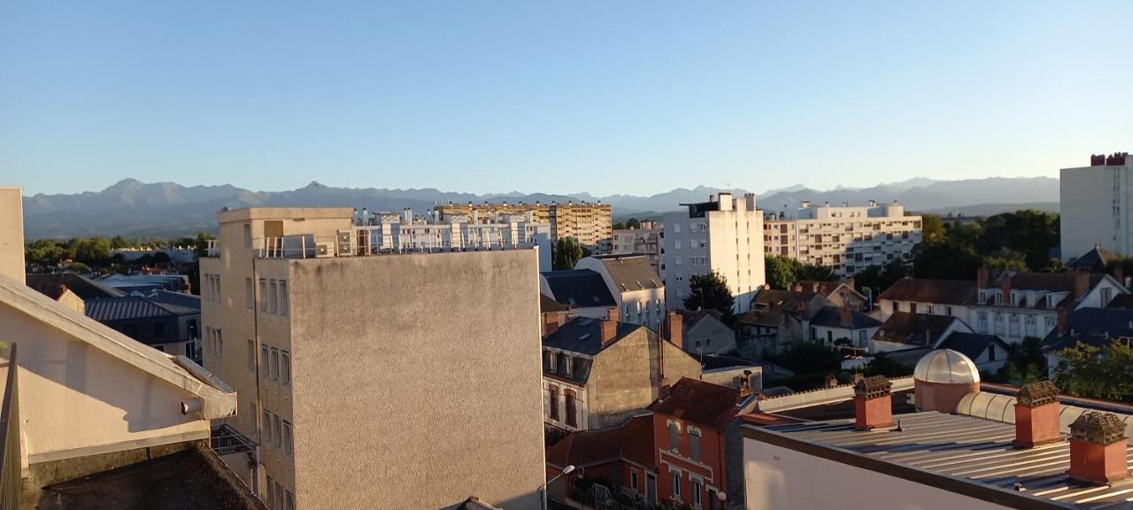 Apartamento La Dolce Vita -T2 52m2- dernier étage- terrasse-parking-WIFI FIBRE Tarbes Exterior foto